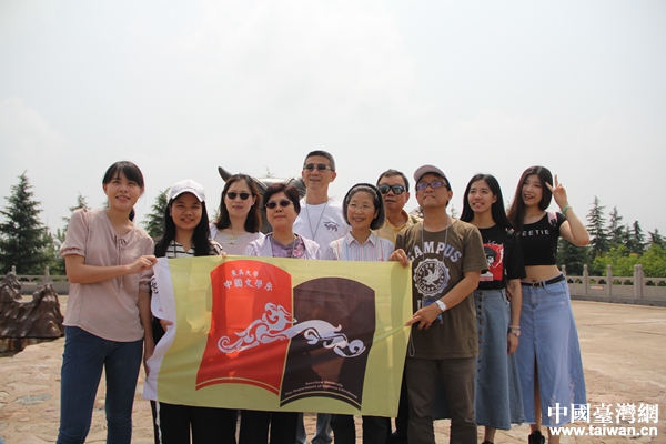 两岸青年学生走进山西永济古楼名刹 追寻中华文化 两岸青年学生走进山西永济古楼名刹 追寻中华文化