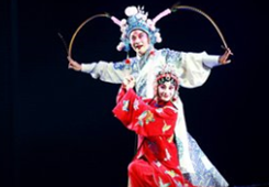 台湾京剧名家李宝春:大陆巡演反响热烈,年轻演员深受鼓舞