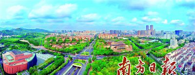 越来越多创新金融、智慧教育等新兴业态进驻,东区日渐凸显现代服务业集聚优势。林锦洪