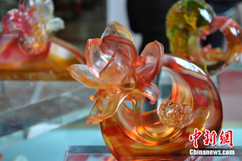 台湾琉璃工房举办琉璃花展 为西安世园会“预热”