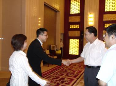 臧世凯会见台湾中时集团总经理蔡绍中