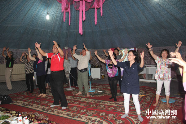 �����л���ũ��η���һ�����ɹŰ��ϳ���������һ���ˡ�