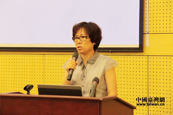 市台办主任梁建华在会上发言 市台办主任梁建华在会上发言