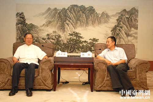 陕西省委常委、省委统战部部长陈强会见台湾向阳公益基金会董事长廖正豪一行 陕西省委常委、省委统战部部长陈强会见台湾向阳公益基金会董事长廖正豪一行