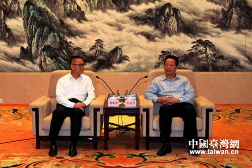 张昌尔会见台湾荣成纸业董事长郑瑛彬一行 张昌尔会见台湾荣成纸业董事长郑瑛彬一行