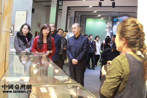 北京市市委常委、宣传部长李伟参观台湾文创精品馆 北京市市委常委、宣传部长李伟参观台湾文创精品馆