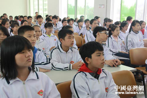 ���϶�����ѧѧ��ר������ʫ���ǵ��ݽ���