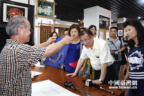 苗栗县乡镇代表团参观武汉非物质文化遗产 苗栗县乡镇代表团参观武汉非物质文化遗产