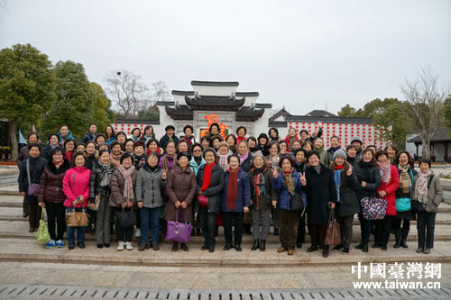 在沪台胞姐妹参观南浔古镇 在沪台胞姐妹参观南浔古镇