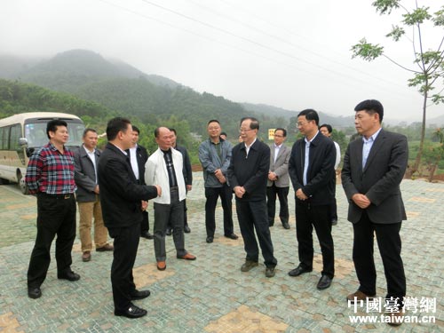广西壮族自治区党委副书记危朝安到台资企业调