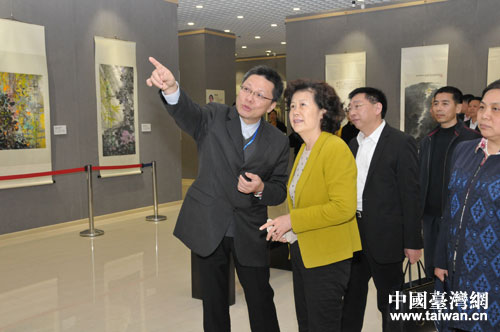 山东省委台办主任张雪燕一行来潍坊调研 山东省委台办主任张雪燕一行来潍坊调研