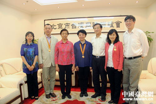 ������̨���쵼��̨����ģ�Ƚ������ߺ�Ӱ��