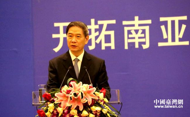 6��10�����磬���Ľ���̨�����������У��й�����̨�졢����Ժ̨��������־����ϯ��Ტ�´�