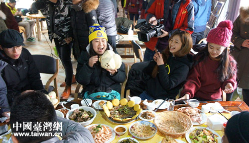 海峡两岸学子天鹅乡奇遇记 海峡两岸学子天鹅乡奇遇记