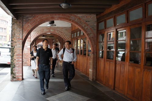 四川省政协副主席高烽率文化创意交流团赴台参