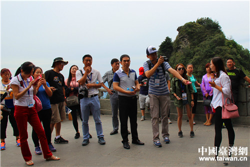 ����ý�������ν�˵�䵱ɽ�ϵ�ʯ��