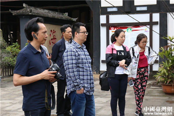 �η��ż�������԰����˵Ա��˵��