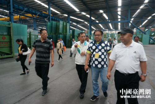 参观生产车间 参观生产车间