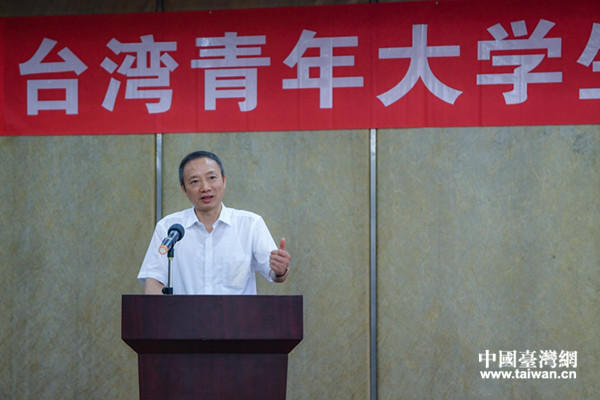 �Ĵ�ʡ̨����������ǫ��ͬѧ�ǽ����Ĵ�ʡ�鼰�����Ļ�