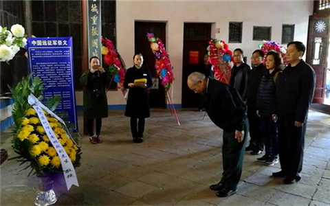 �й�����ǰ������ϯ�����򵽱�ɽ�ηý���