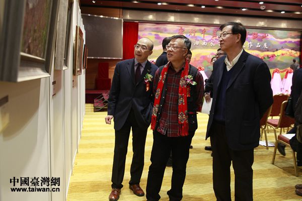 全国台联副会长纪斌,北京市台联党组书记王兰栋等人观展 全国台联副会长纪斌,北京市台联党组书记王兰栋等人观展