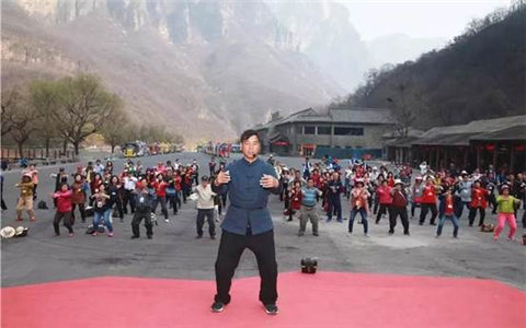 ̨���������ſ�������֮�� ����̨��������