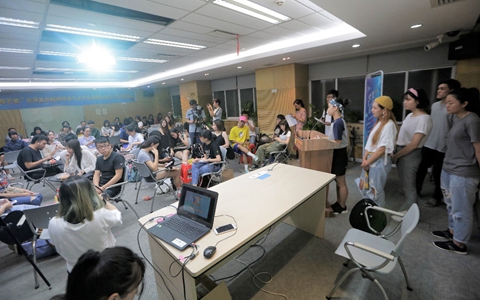 â˽ڶſҸɳ֮ҵഺ㡱Ƭչʾ