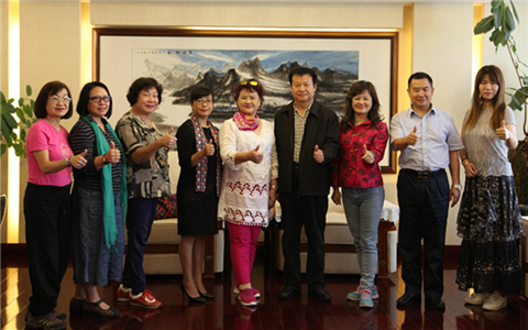 云南省台办副主任会见台湾台北市工商妇女会参访团一行