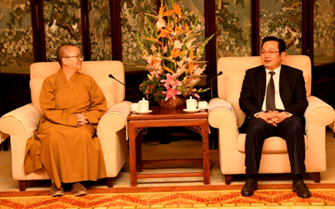 �Ź���������ɽ���Ӽ���ݹݳ��糣��ʦһ��