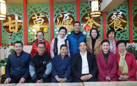 新春送祝福 云南省台办主任张朝德率队走访慰问台企台胞台属