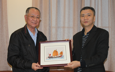 ̨������Ƽ���ѧ������ͷ�ηý���