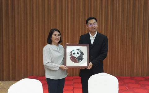 ��¡�и�Ů�η��ŵ�ɽ�������ηý���