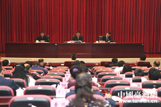 �����ֳ���  ���й�̨���� ����.jpg