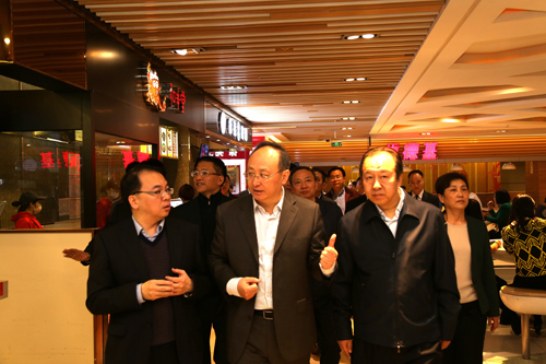 四川省委副书记尹力调研成都台资企业并召开台