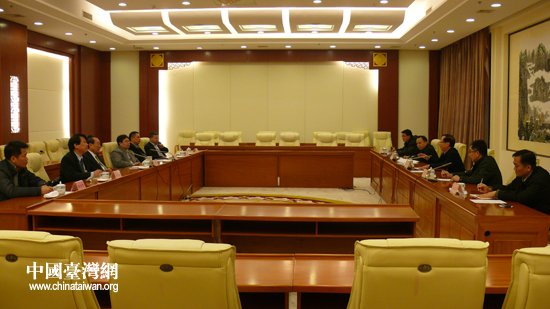 广西自治区党委副书记危朝安会见台湾客人孙明