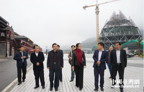 李静副主任在玉都北殿现代高效农业休闲园区调研 李静副主任在玉都北殿现代高效农业休闲园区调研