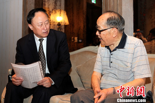 ������ѧ��ί��ǡ�У��ίԱ����������责�����̨���������Ѯ�ı���У�ѡ�����ְ��̨�彻ͨ���ŵ���־��