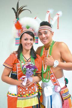 台北920联合婚礼:77岁新娘67岁新郎受瞩目 台北920联合婚礼:77岁新娘67岁新郎受瞩目