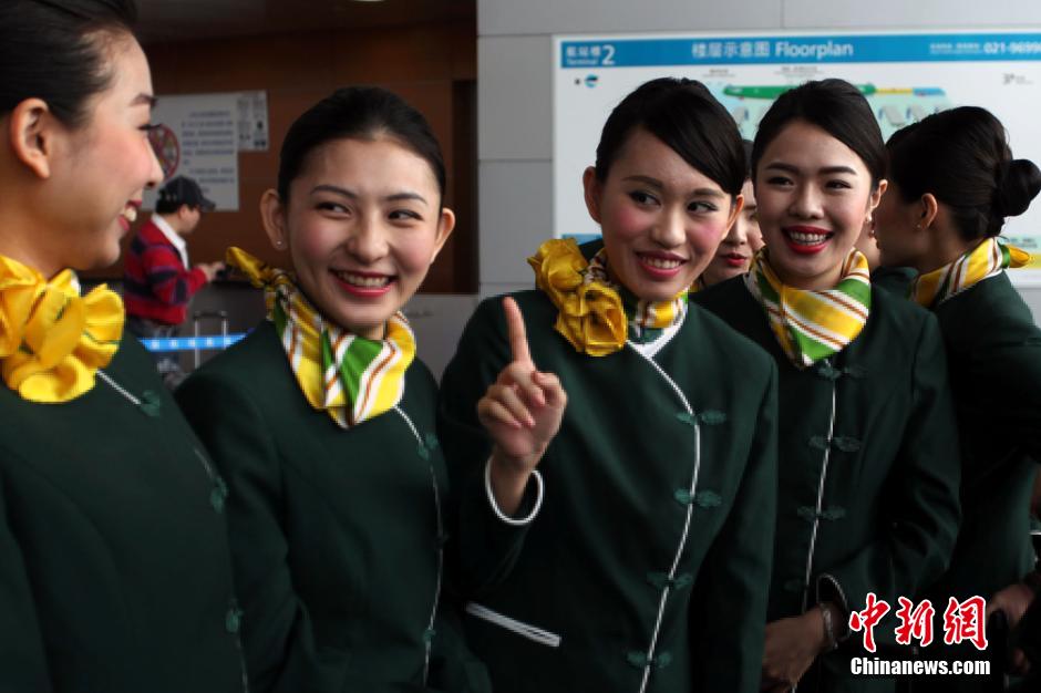 大陆首批台湾籍空乘亮相 千名应聘者仅24人被选 大陆首批台湾籍空乘亮相 千名应聘者仅24人被选