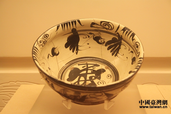 十里陶坊陈炉不夜 千年耀州窑“镜”底现新生