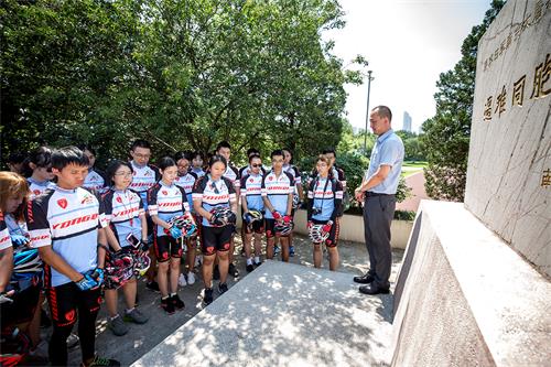 ������ѧ�������ձ��Ͼ�����ɱ����ͬ��