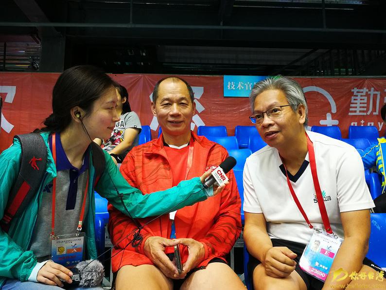 ��������Σ���һ���ɷ�����������һ����Ϳ��Ȫ���Ҷ���