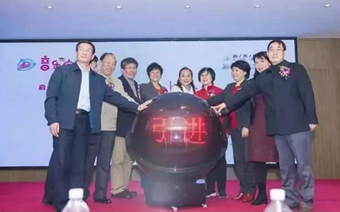 ̨�塰���ֱ�ĸ����Ŀ��ʽ��פ֣��