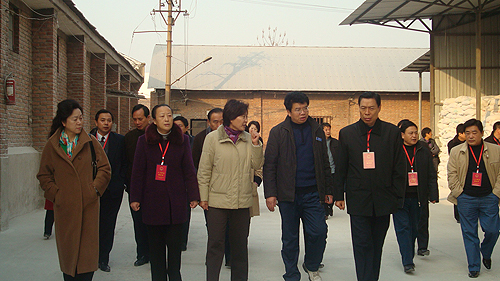 �����˴�����Ӳ�����̨����ҵ