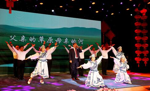 吉林市台办全体成员表演《父亲的草原母亲的河》 吉林市台办全体成员表演《父亲的草原母亲的河》