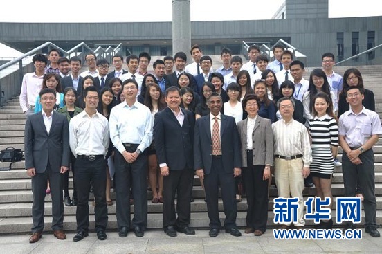 三地学子角逐首届“蒲公英”青年学生创业峰会 三地学子角逐首届“蒲公英”青年学生创业峰会