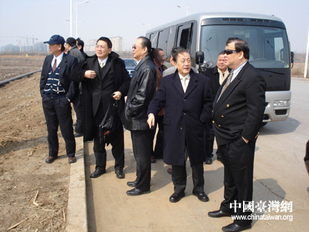 郁慕明率团考察沈抚新城