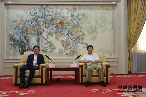 ������ί��ί�������г�¬�ֻ���Ϻ���̨��ͬ��Ͷ����ҵЭ��η���