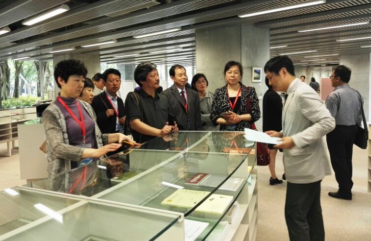 ɽ����Уͼ��ݽ����ŷ���̨���ѧ����״�ѧ