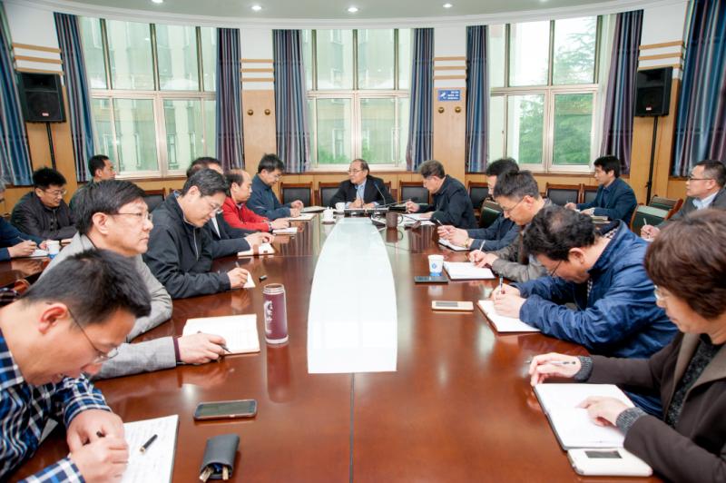 台湾世新大学前校长牟宗灿到烟台大学访问 台湾世新大学前校长牟宗灿到烟台大学访问